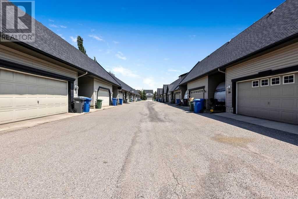 218 DRAKE LANDING LANE Image 17