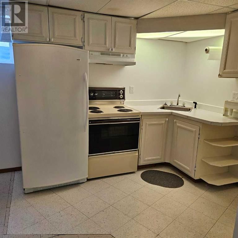 4827 5 AVENUE Image 25