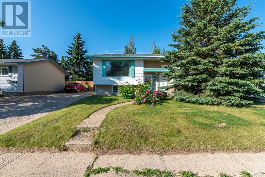5205 32 STREET Image 1