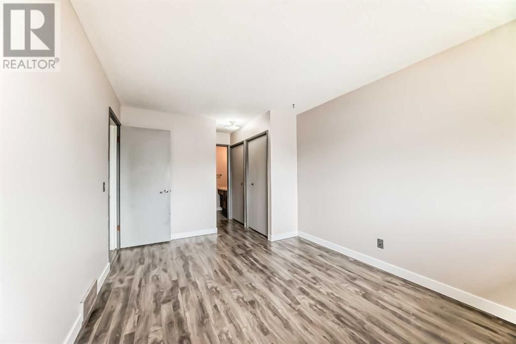 6511 58 STREET NORTHWEST Image 13