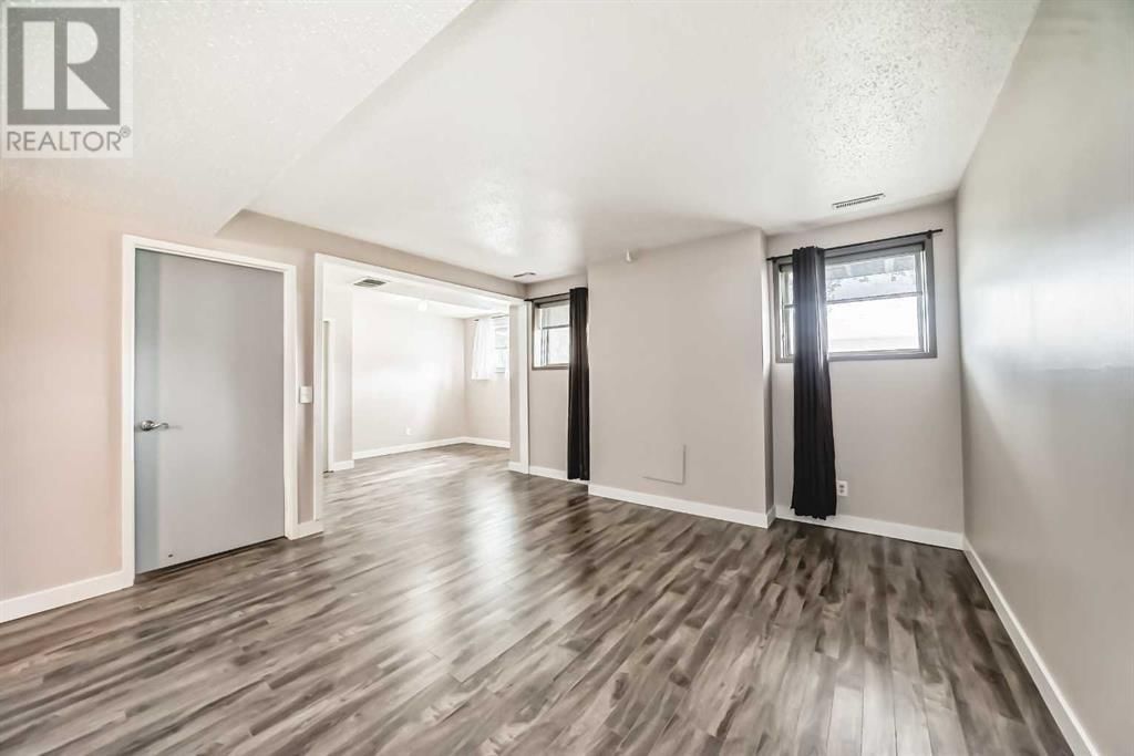 6511 58 STREET NORTHWEST Image 22