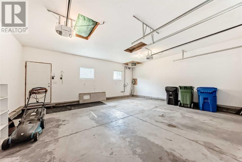 6511 58 STREET NORTHWEST Image 30