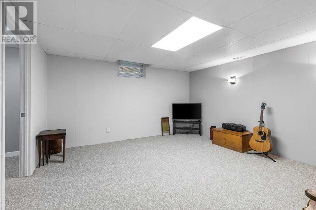 14319 PARKLAND BOULEVARD SOUTHEAST Image 24