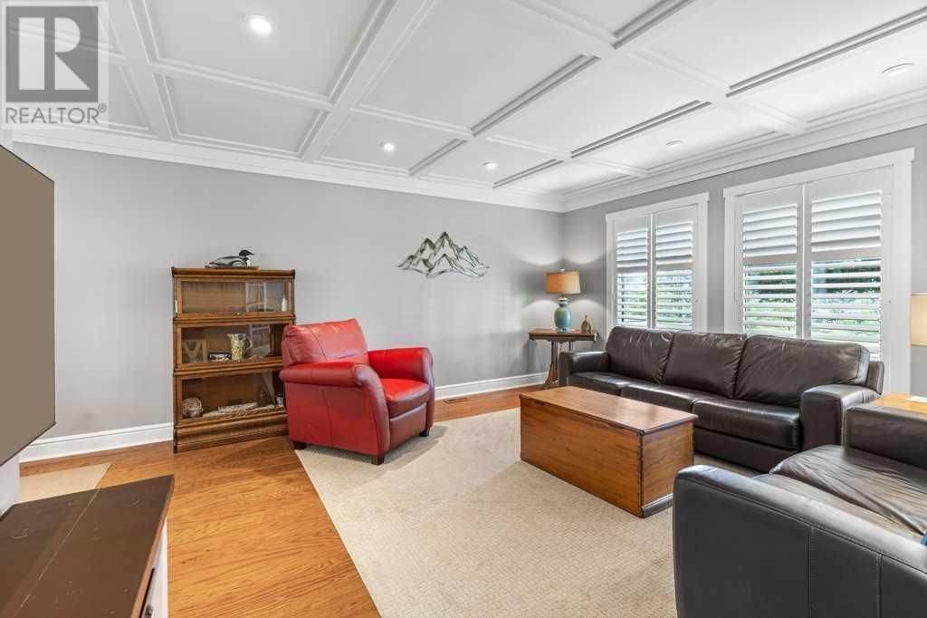 14319 PARKLAND BOULEVARD SOUTHEAST Image 3