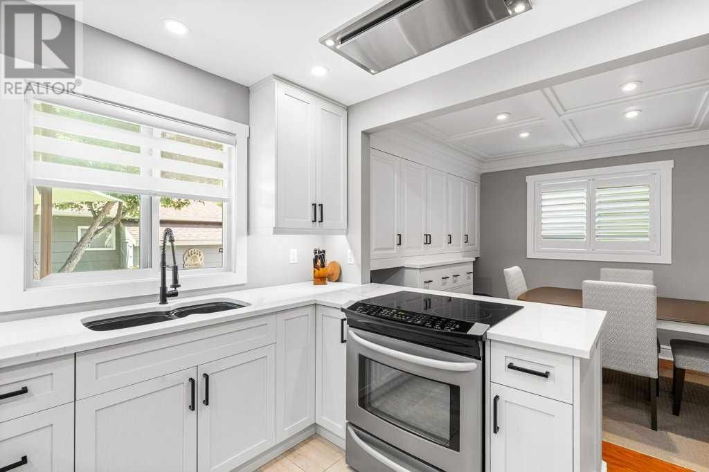 14319 PARKLAND BOULEVARD SOUTHEAST Image 8