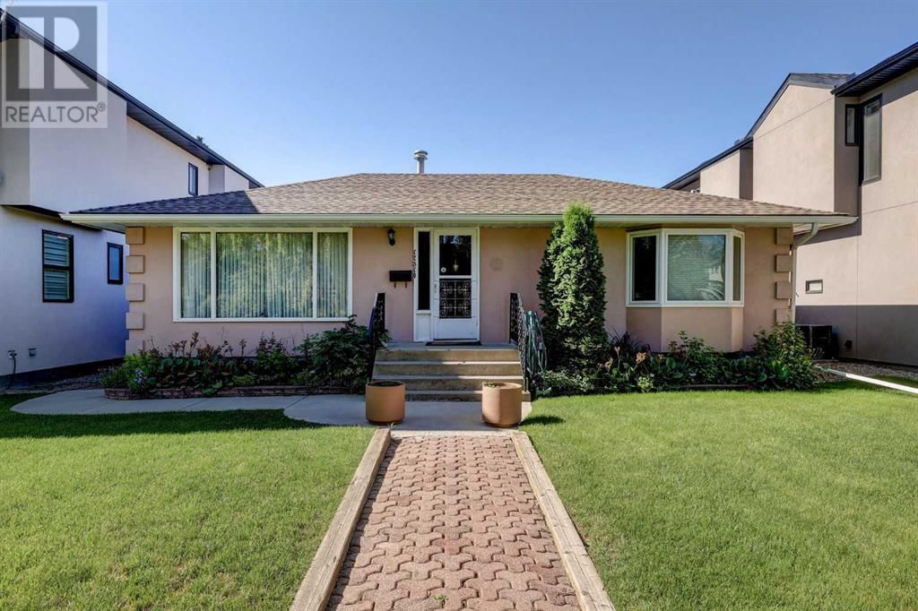 1731 46 AVENUE SOUTHWEST Image 2