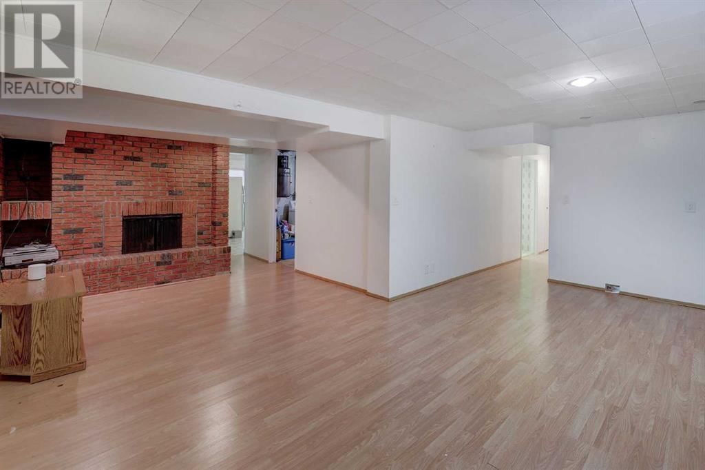 1731 46 AVENUE SOUTHWEST Image 23