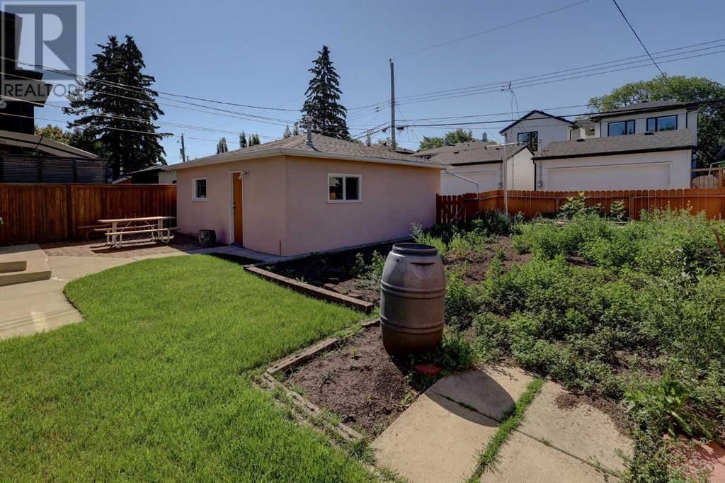 1731 46 AVENUE SOUTHWEST Image 29