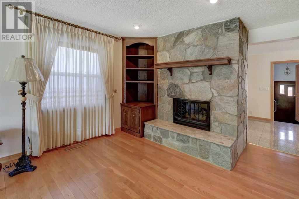 1731 46 AVENUE SOUTHWEST Image 7