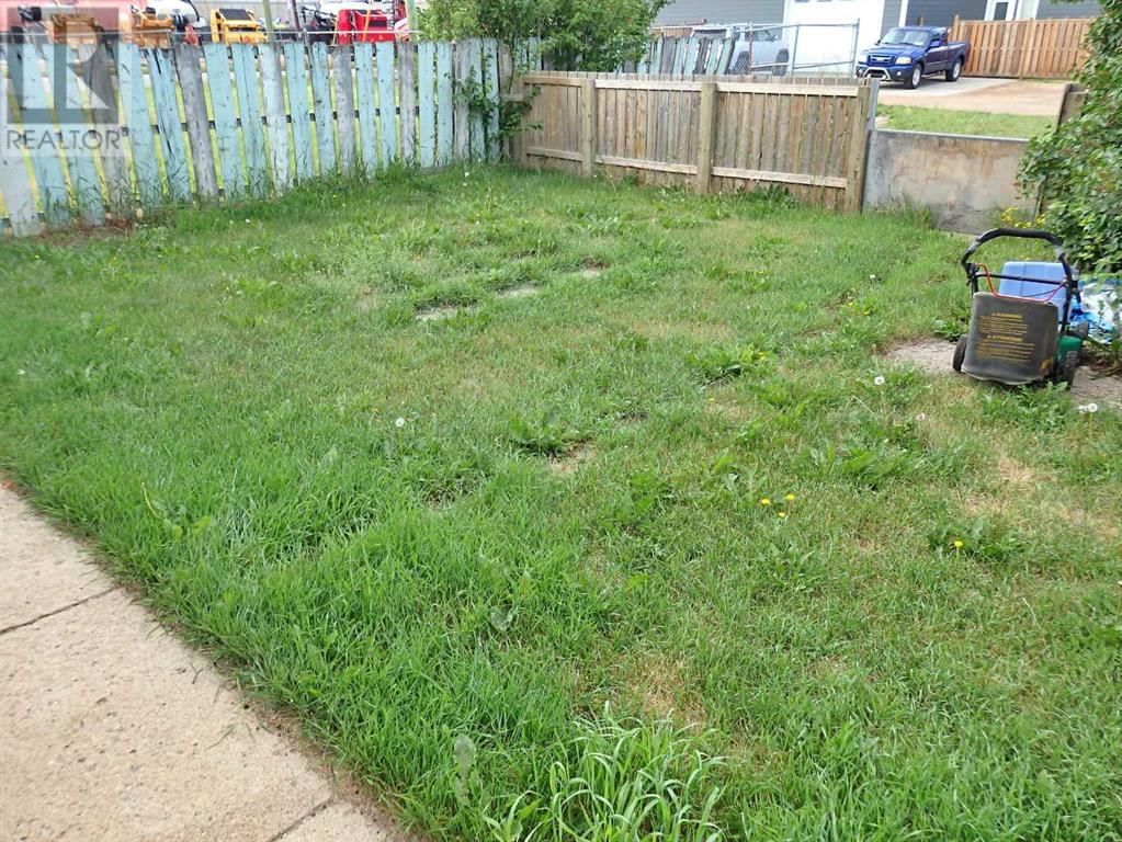 4805 48 STREET Image 2