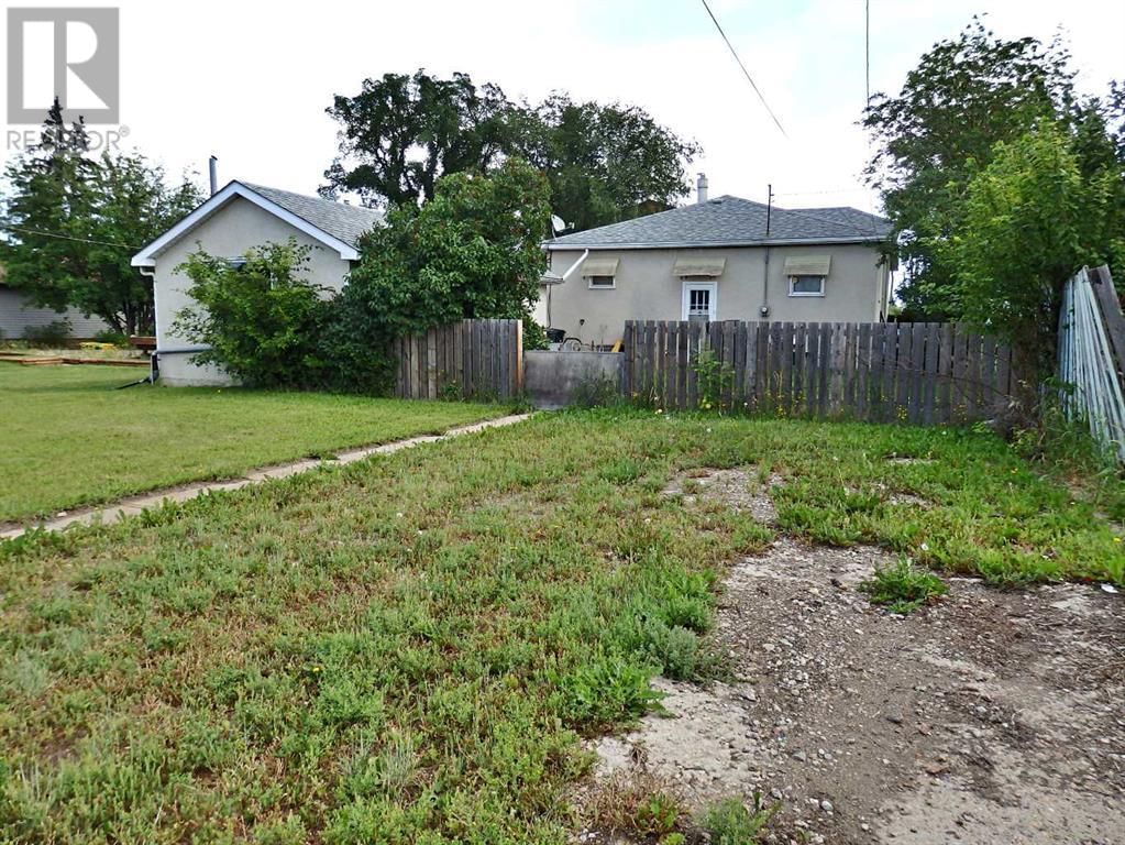 4805 48 STREET Image 5