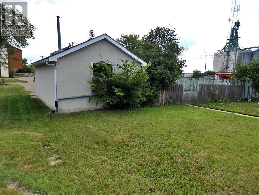 4805 48 STREET Image 7