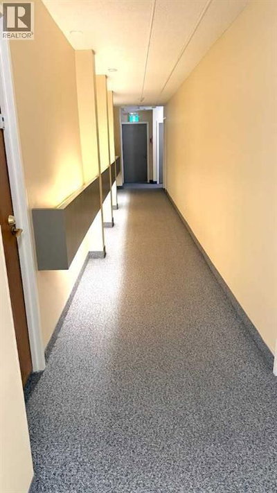 Image #1 of Commercial for Sale at 5, Calgary, Alberta