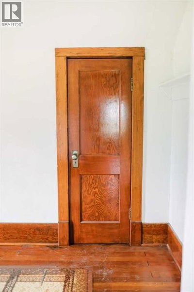 Image #1 of Commercial for Sale at 47, Stettler, Alberta