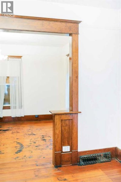 Image #1 of Commercial for Sale at 47, Stettler, Alberta