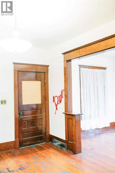 Image #1 of Commercial for Sale at 47, Stettler, Alberta