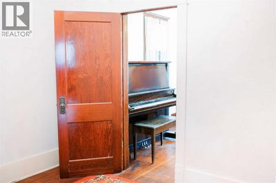 Image #1 of Commercial for Sale at 47, Stettler, Alberta