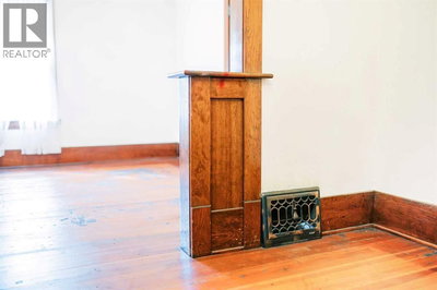 Image #1 of Commercial for Sale at 47, Stettler, Alberta