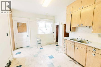 Image #1 of Commercial for Sale at 47, Stettler, Alberta