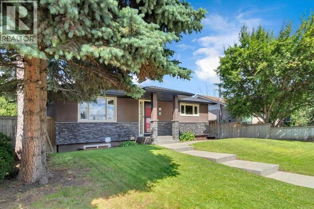 2211 45 Street property photo