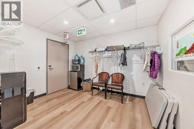 Image #1 of Commercial for Sale at 54, Calgary, Alberta