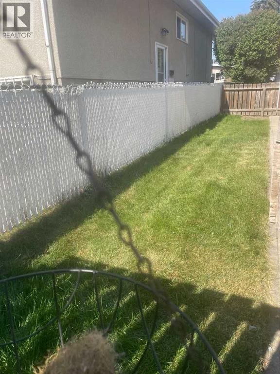 607 69 Avenue property photo