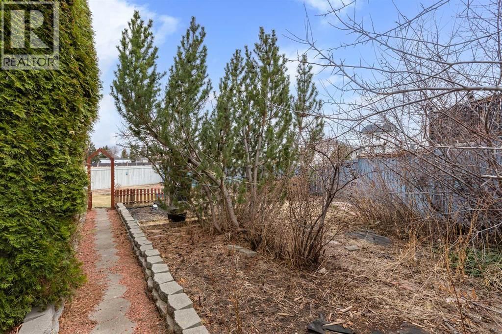 70 ANAHEIM GREEN NORTHEAST Image 31