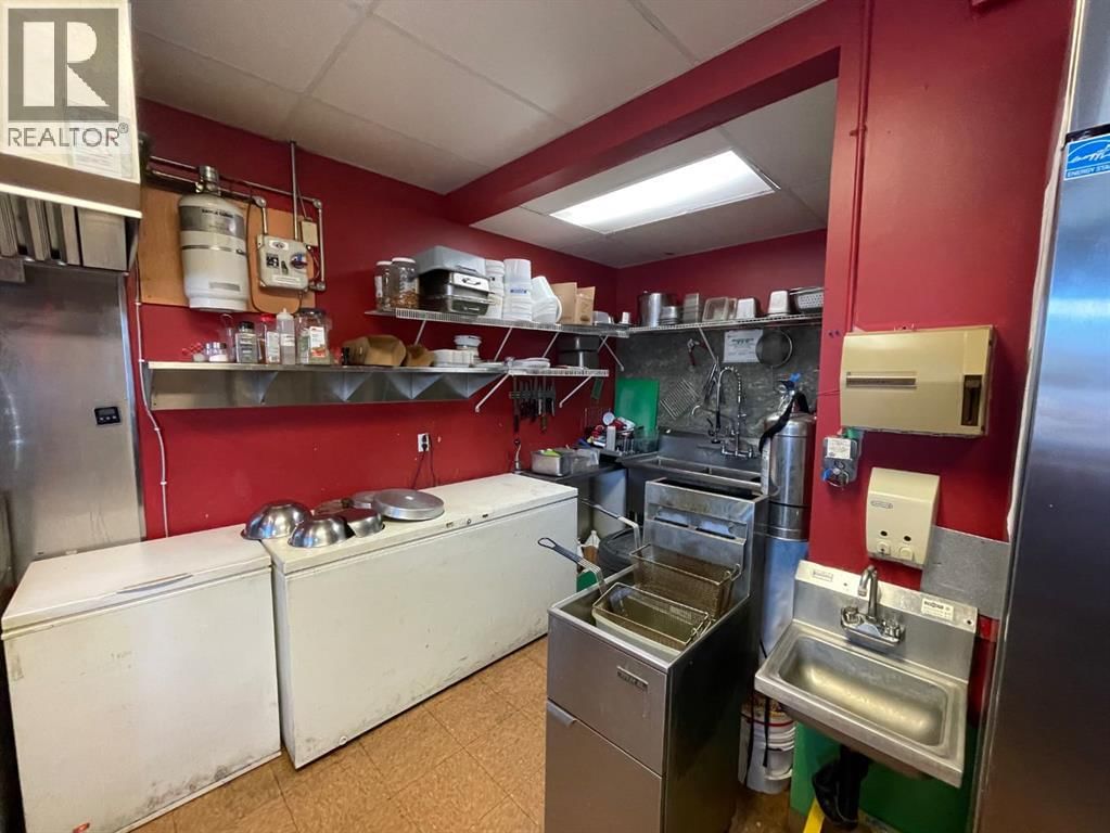 114 PARK STREET Image 4