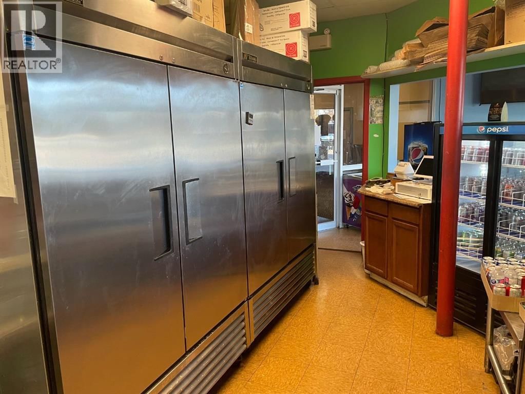 114 PARK STREET Image 8