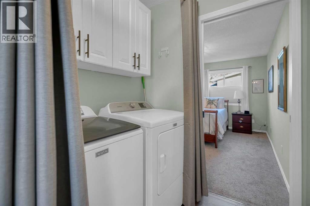 717 CENTRE STREET Image 13