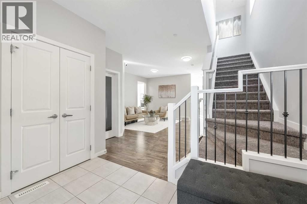 240 Lucas Crescent property photo