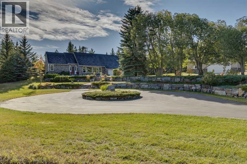 242042 36 STREET EAST Image 1