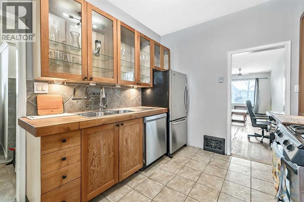 430 15 AVENUE NORTHEAST Image 22