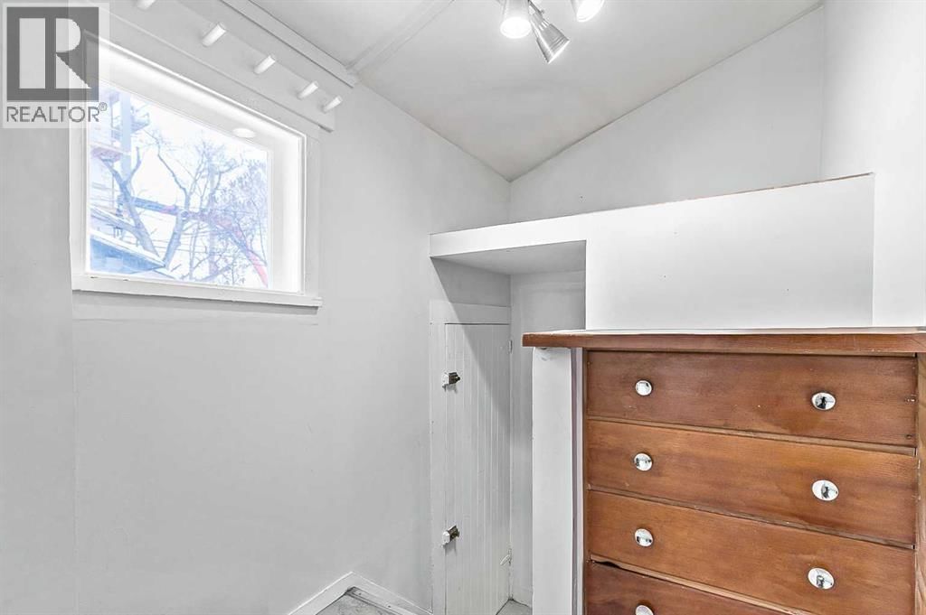 430 15 AVENUE NORTHEAST Image 23