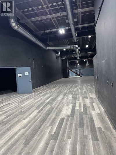 Image #1 of Commercial for Sale at 33, Calgary, Alberta