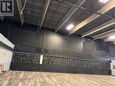 Image #1 of Commercial for Sale at 33, Calgary, Alberta