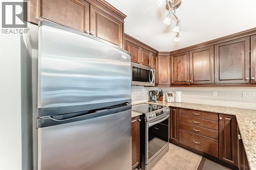 910 5 AVENUE SOUTHWEST Image 9