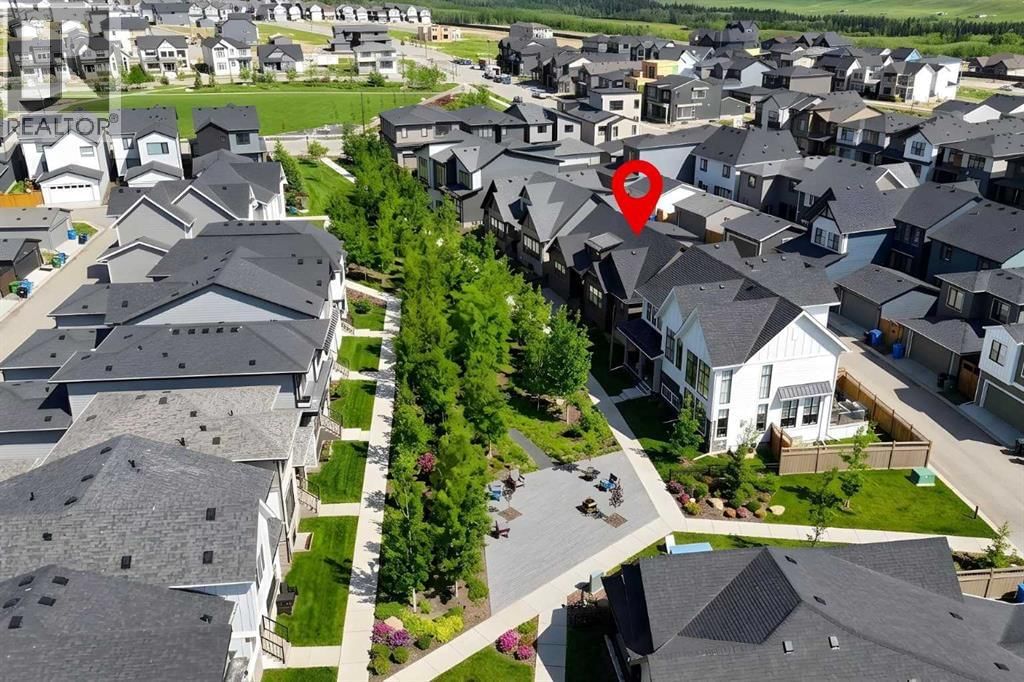 90 Treeline Gardens property photo