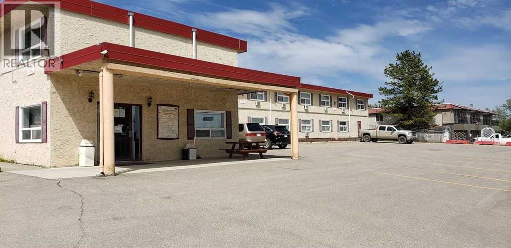 4830 4 AVENUE Image 2