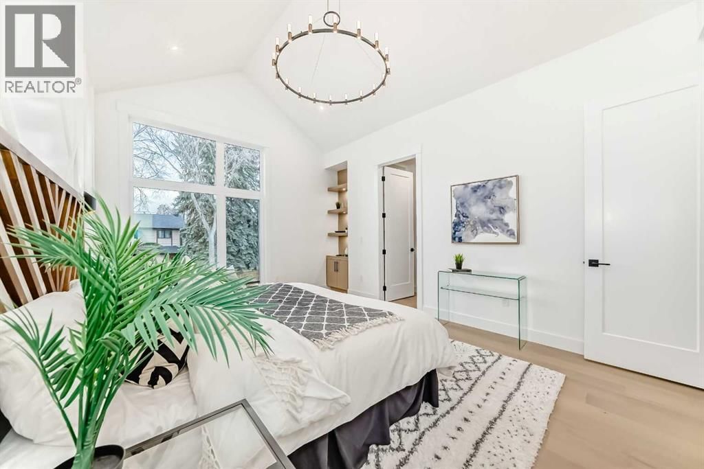 214 27 AVENUE NORTHWEST Image 21