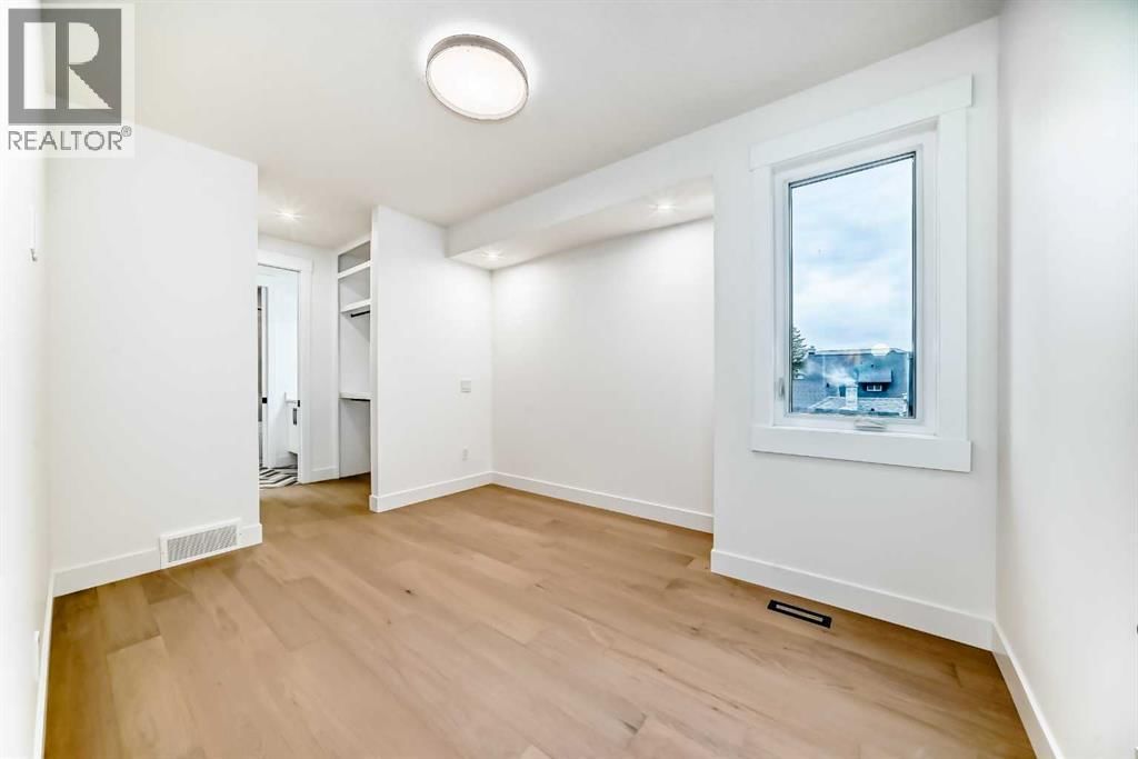 214 27 AVENUE NORTHWEST Image 31