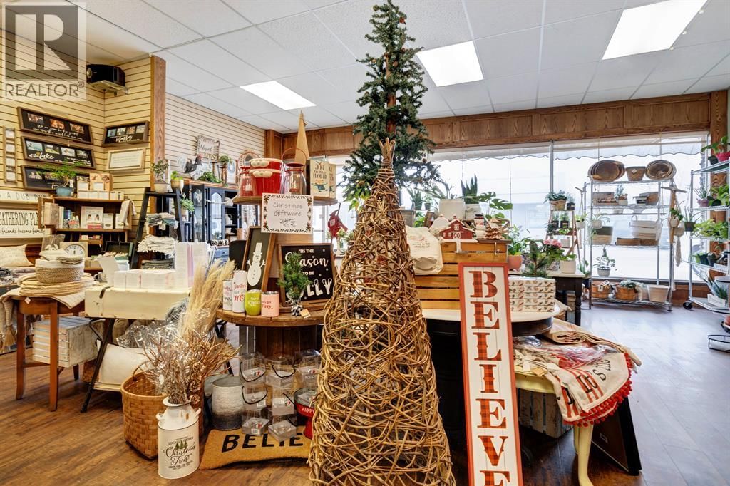 121 CENTRE STREET Image 13