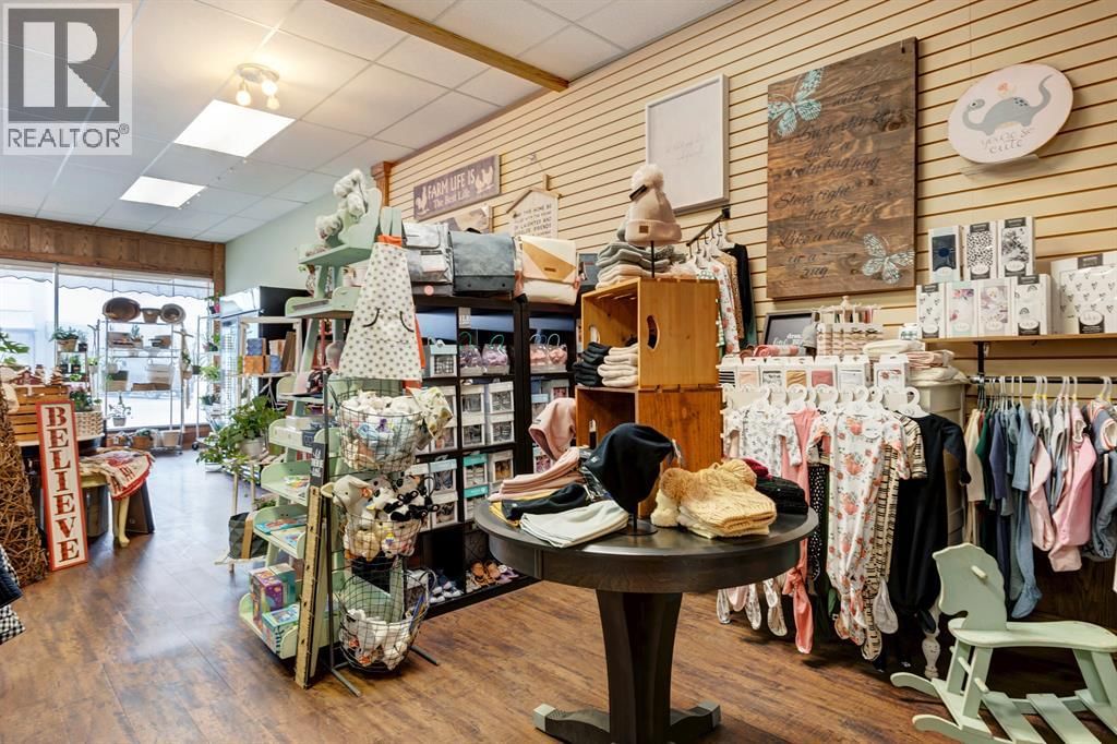 121 CENTRE STREET Image 15