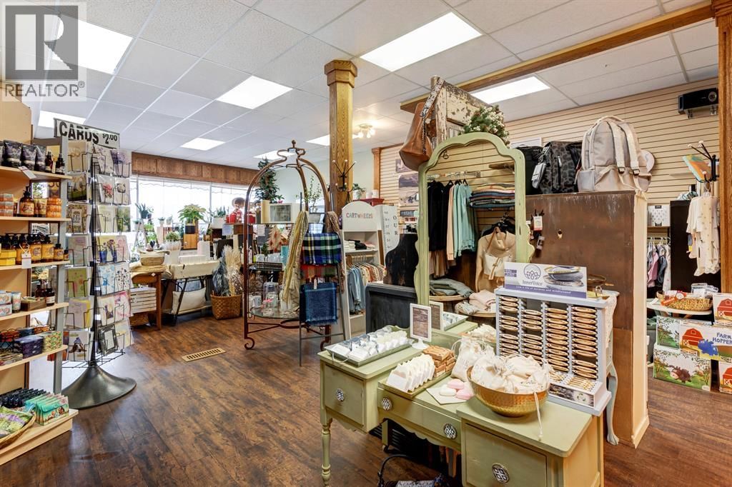 121 CENTRE STREET Image 16