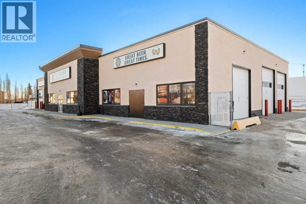 5015 50 AVENUE Image 13