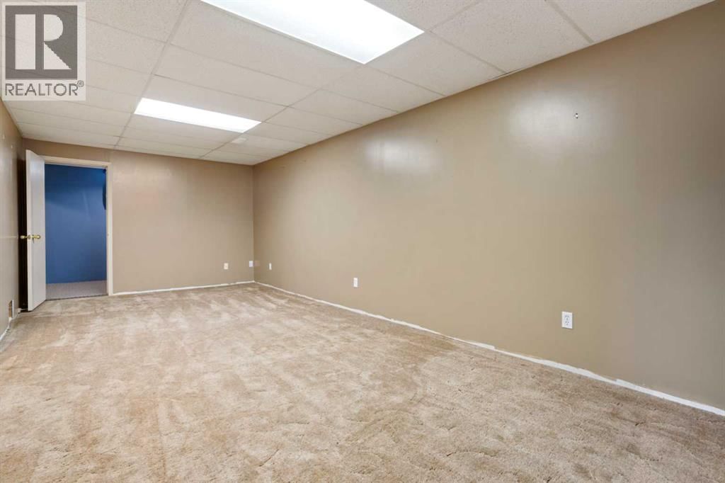 521853 AVENUE Image 13