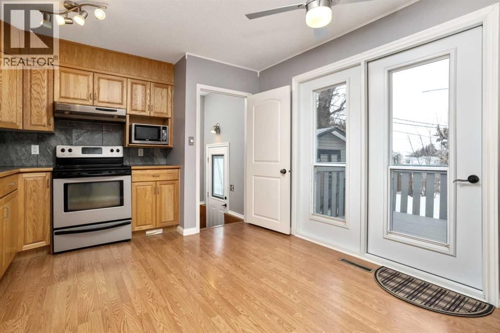 521853 AVENUE Image 5