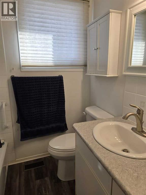 101 SIMPSON STREET Image 14