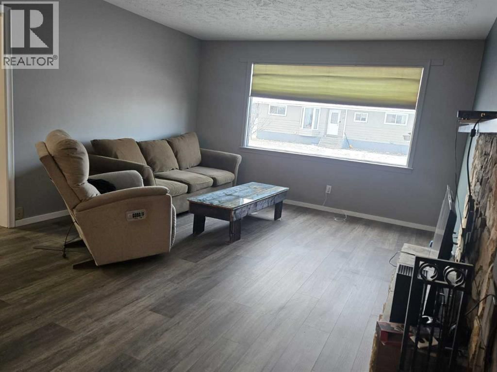 101 SIMPSON STREET Image 3