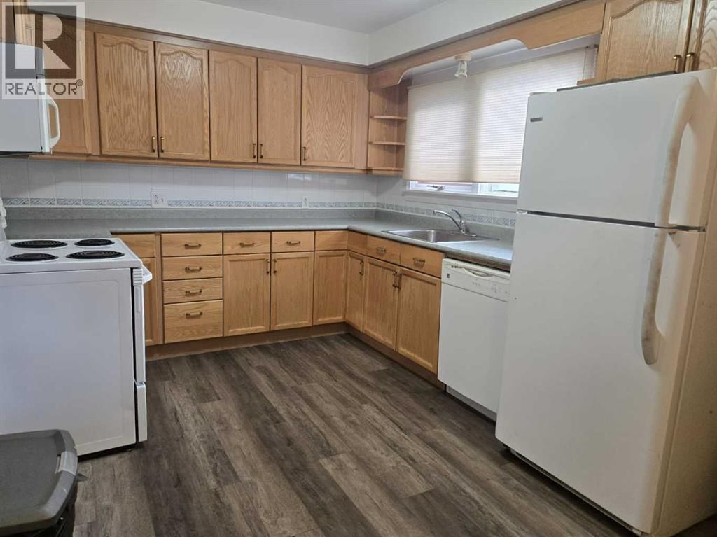 101 SIMPSON STREET Image 6